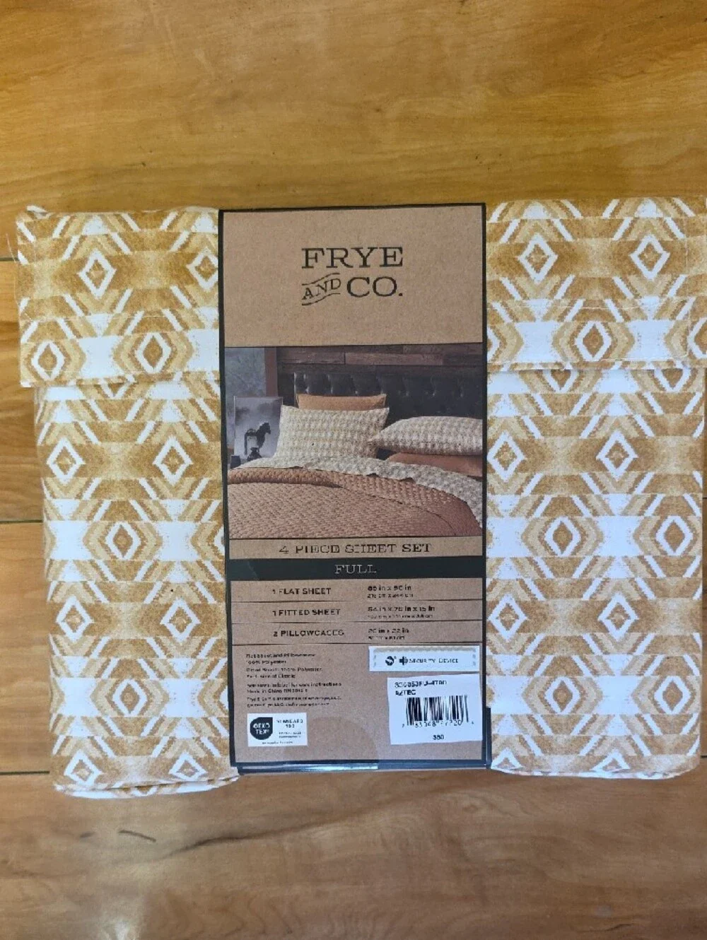 Frye and Co. NEW 4-piece Full Size Sheet Set Yellow White Geometric Aztec
